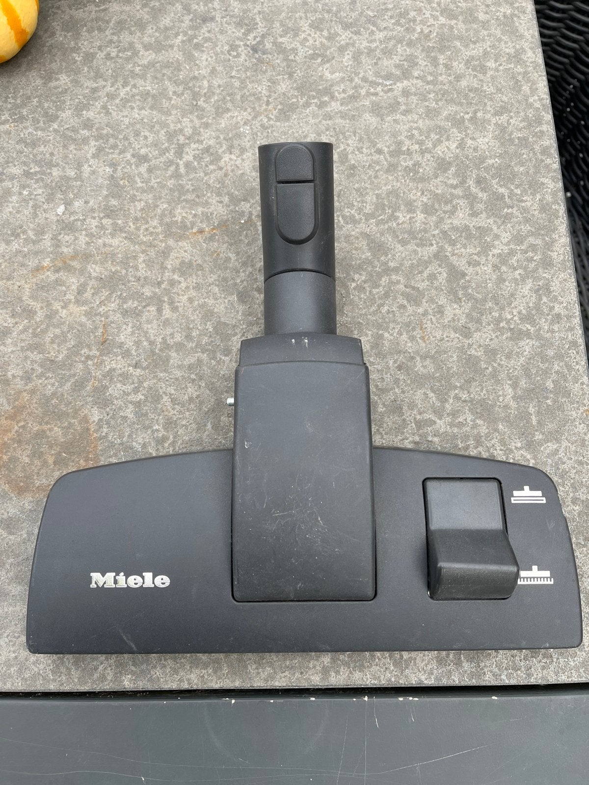 Miele stofzuigermondstuk voor harde vloeren en tapijt, Gebruikt, Overige typen, Ophalen of Verzenden, Miele