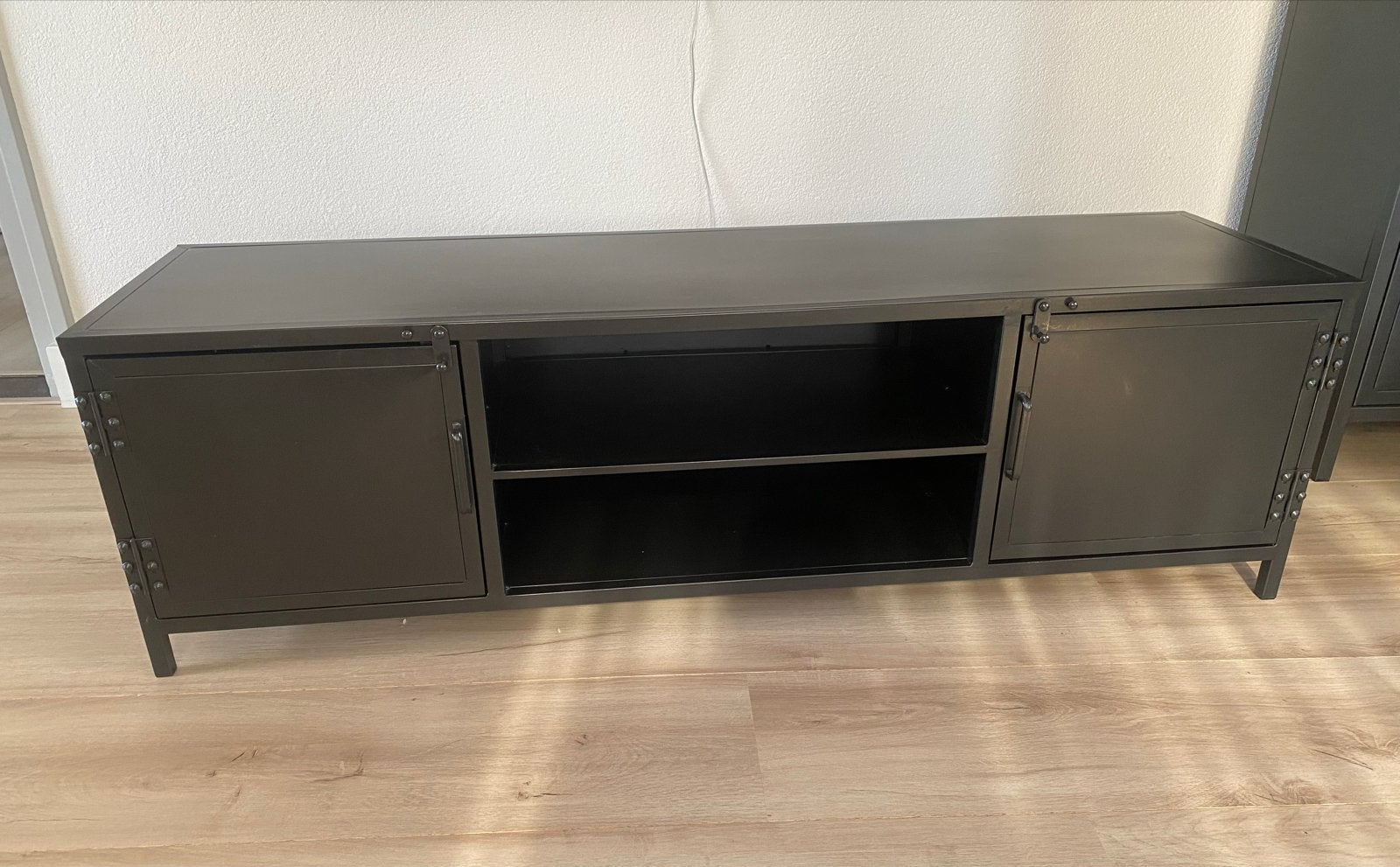 Metalen TV meubel Castello - Zo goed als nieuw, Ophalen, 100 tot 150 cm, Zo goed als nieuw, Minder dan 100 cm