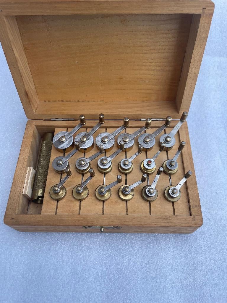 Horloge verenwinders Complete set horlogemakers gereedschap, Ophalen