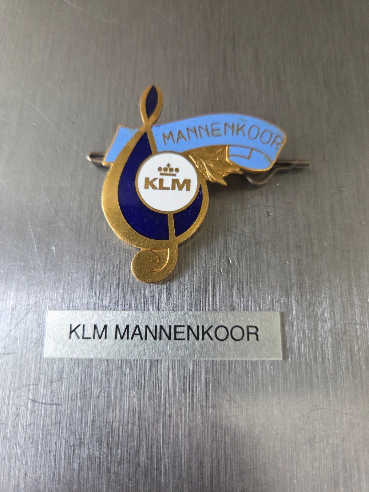 KLM wing mannenkoor met splitpen, Verzamelen, Ophalen of Verzenden, Zo goed als nieuw, Patch, Badge of Embleem