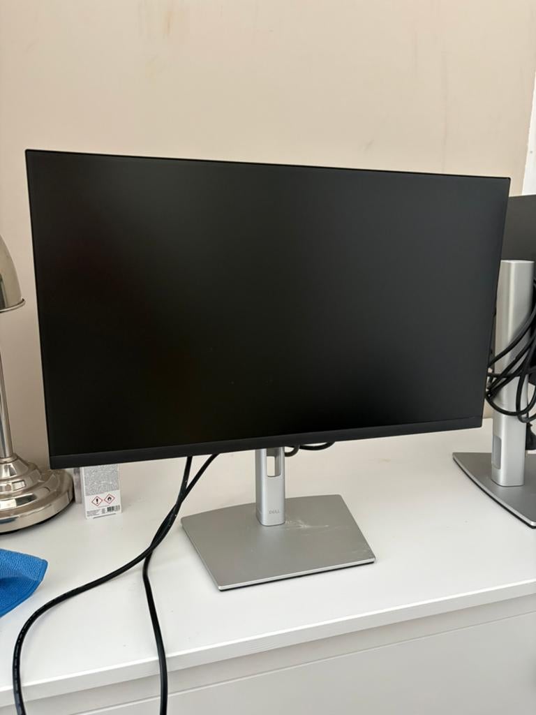 Twee Dell Monitoren - Zo goed als nieuw, Computers en Software, Monitoren, Ophalen, Zo goed als nieuw, Full HD, In hoogte verstelbaar