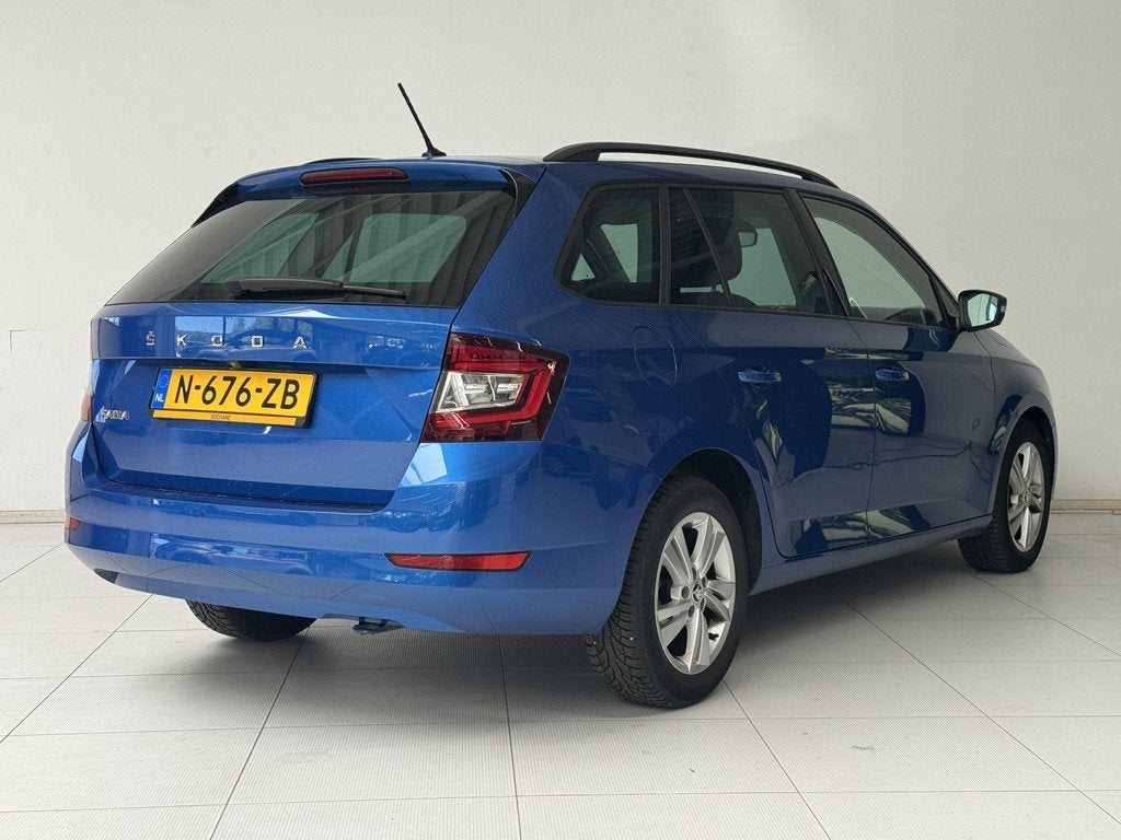 Skoda Fabia Combi 1.0 TSI Style | Apple CarPlay / Android Au, Auto's, Skoda, Stof, Gebruikt, 95 pk, Blauw