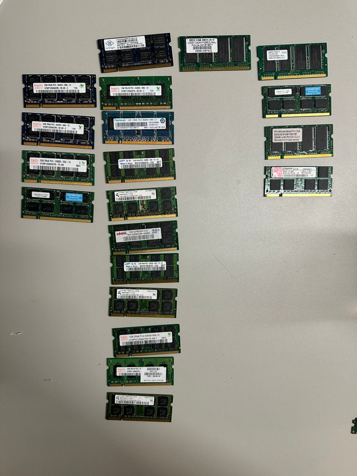 Partij van 20 stuks DDR2 laptopgeheugen – PC2, Computers en Software, Ophalen of Verzenden, Zo goed als nieuw, DDR2, Desktop