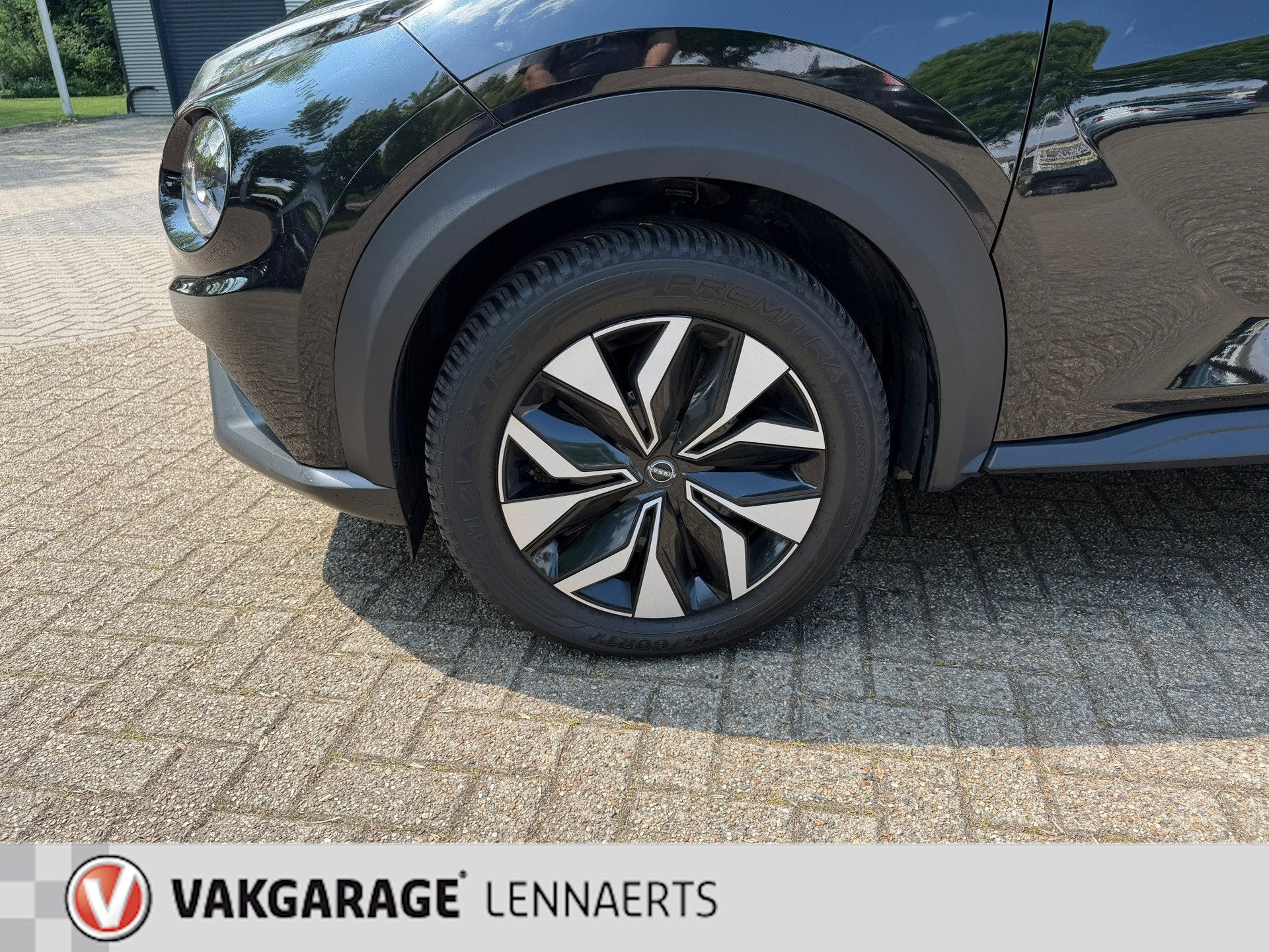 Nissan Juke 1.0 DIG-T Acenta Automaat, Rijklaarprijs / 12 mn, Stof, Zwart, Bedrijf, 3 cilinders