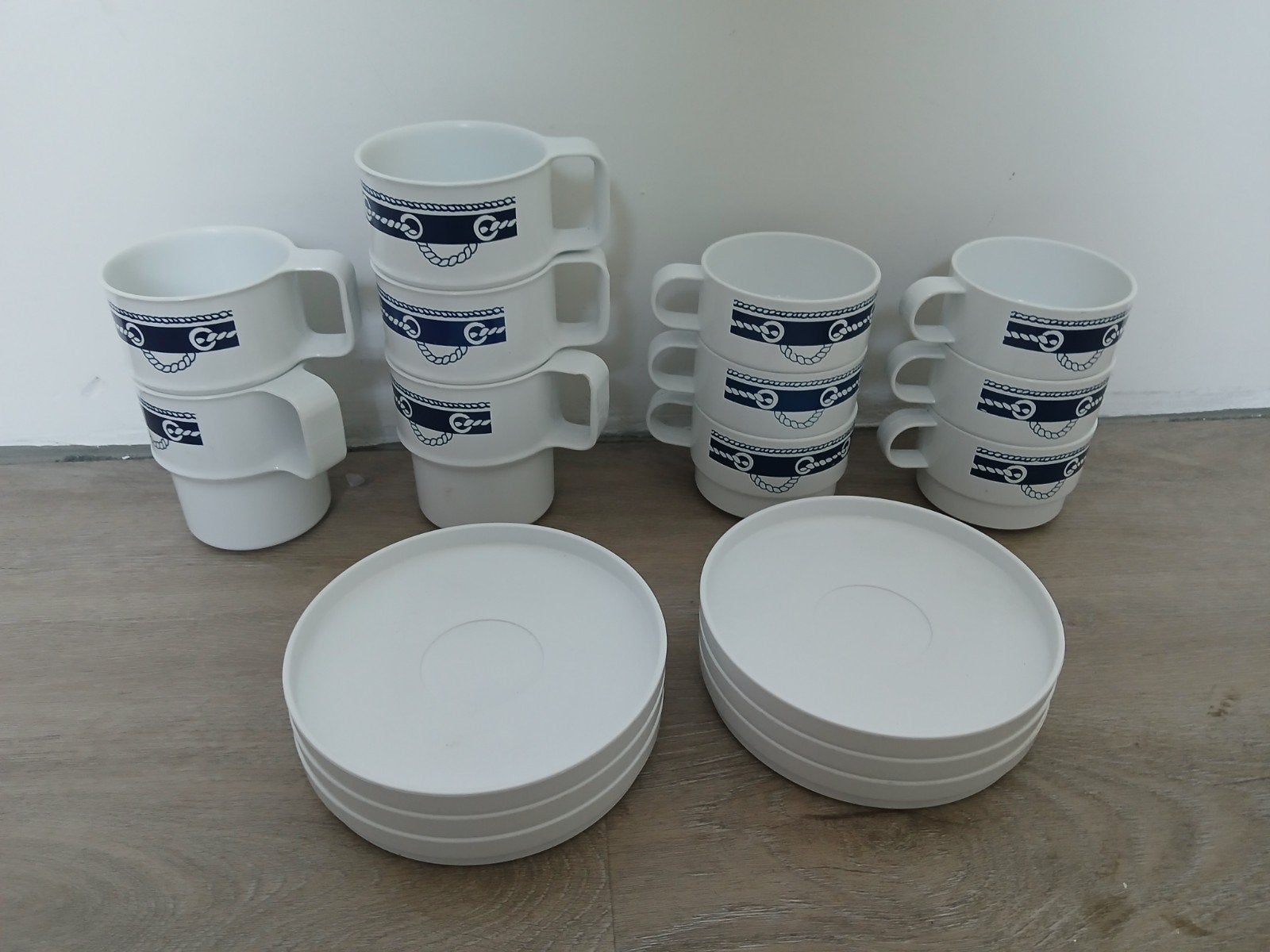5 x mok 6 x kop en schotel mepal nautisch servies, Caravans en Kamperen, Kampeeraccessoires, Ophalen of Verzenden, Zo goed als nieuw