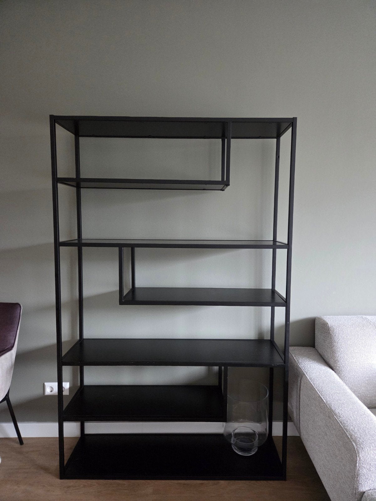 Zwart metalen open kast, Huis en Inrichting, Ophalen, Met plank(en), Gebruikt, 100 tot 150 cm
