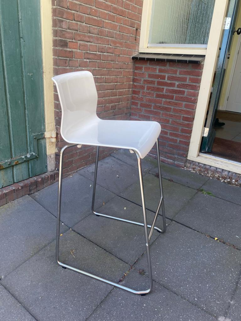 Witte barstoel IKEA, Ophalen, Kunststof, Gebruikt, Met voetsteun