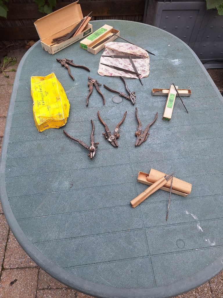 Zaagzettangen en diverse vijlen., Ophalen of Verzenden, Gebruikt, Tang, Nooitgedacht
