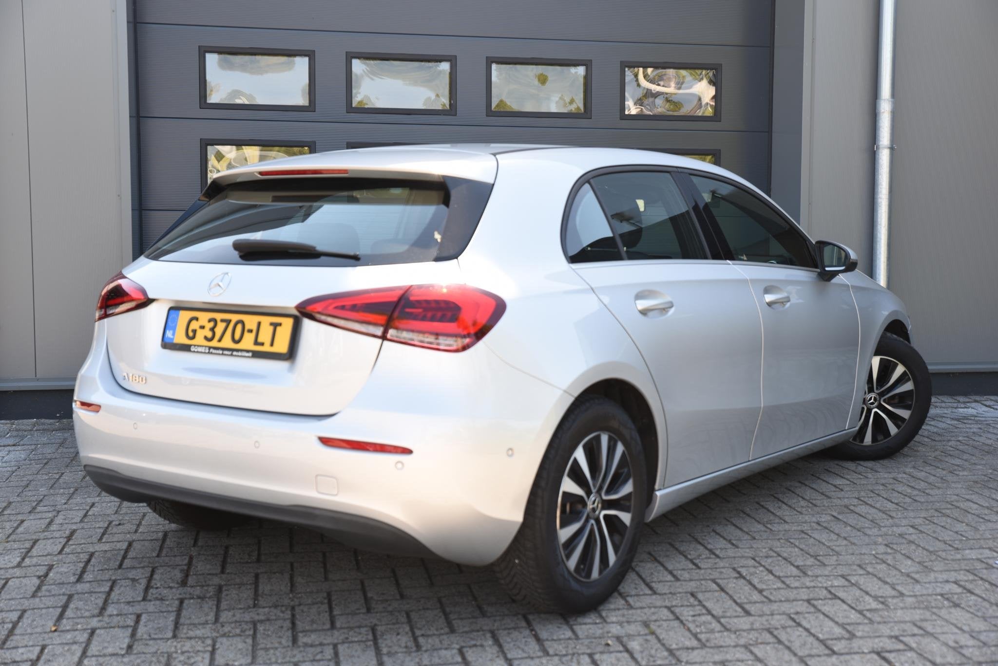 Mercedes-Benz A-klasse 180 Business Solution Widescreen - Al, Auto's, 136 pk, Gebruikt, 4 cilinders, Leder en Stof