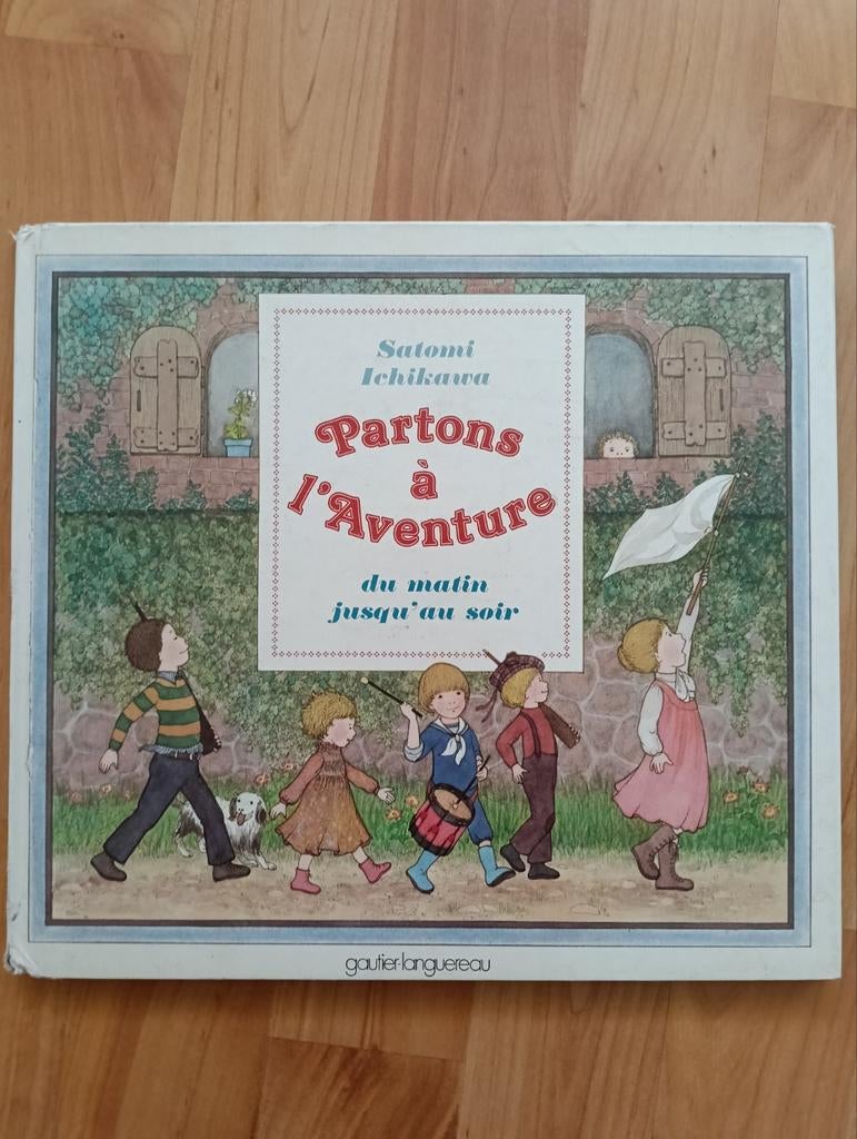 Partons à l'Aventure - Kinderboek van Satomi Ichikawa, Boeken, Ophalen of Verzenden, Gelezen, Satomi Ichikawa, 3 tot 4 jaar