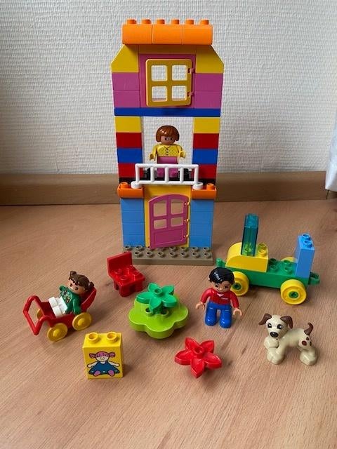 Duplo, huis met gezin, poppetjes, kinderwagen auto hond, Kinderen en Baby's, Ophalen of Verzenden, Gebruikt, Duplo
