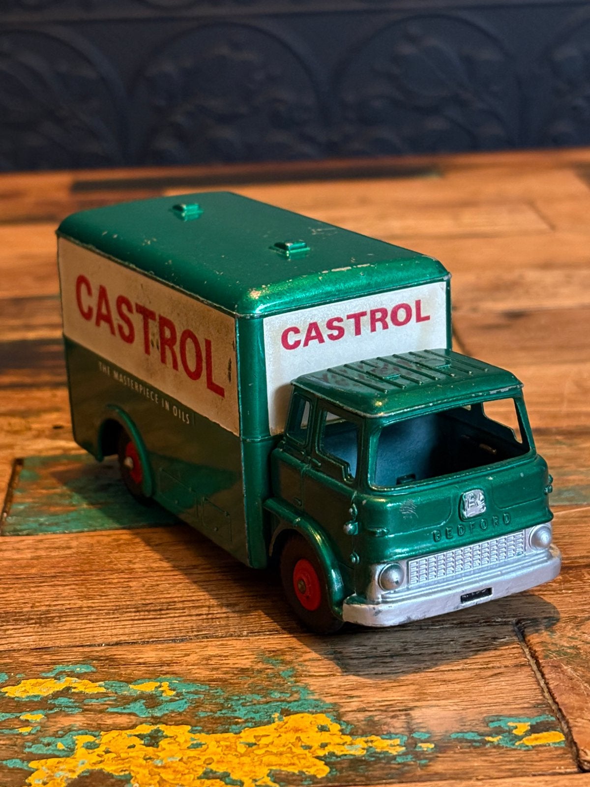 Dinky Toys 450 Bedford TK Castrol Service Van – origineel, Ophalen of Verzenden, Zo goed als nieuw, Bus of Vrachtwagen