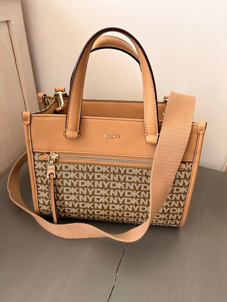 DKNY Handtas/Schoudertasje met Monogram Patroon, Ophalen of Verzenden, Zo goed als nieuw, Beige, Handtas