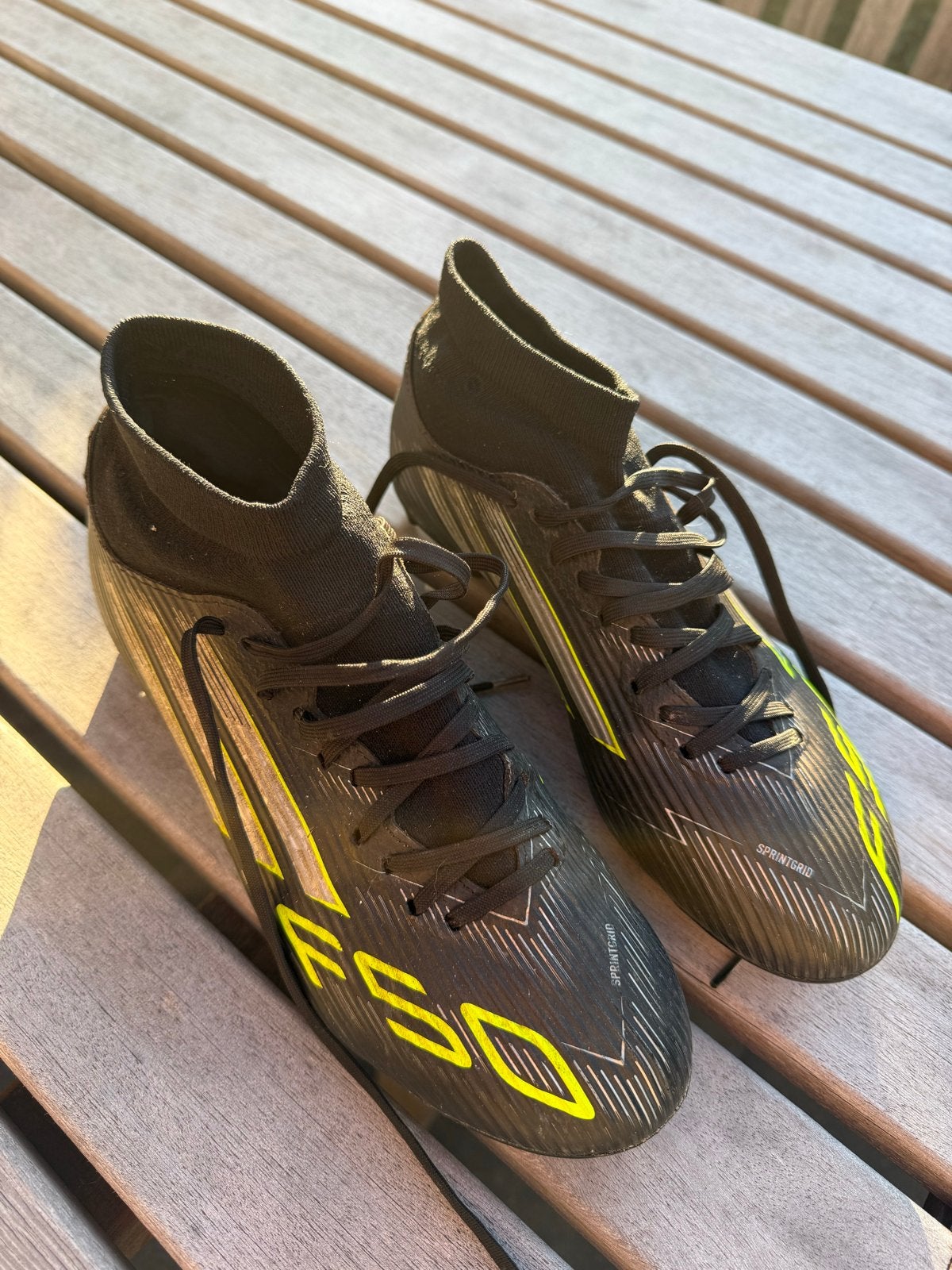 Adidas F50 voetbalschoenen - Maat 42, Maat XS of kleiner, Ophalen, Gebruikt, Schoenen