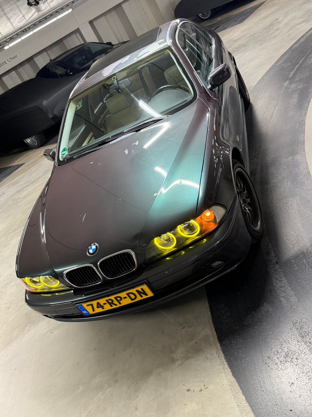 BMW E39 523i handgeschakeld, Achterwielaandrijving, 2494 cc, Leder, Handgeschakeld