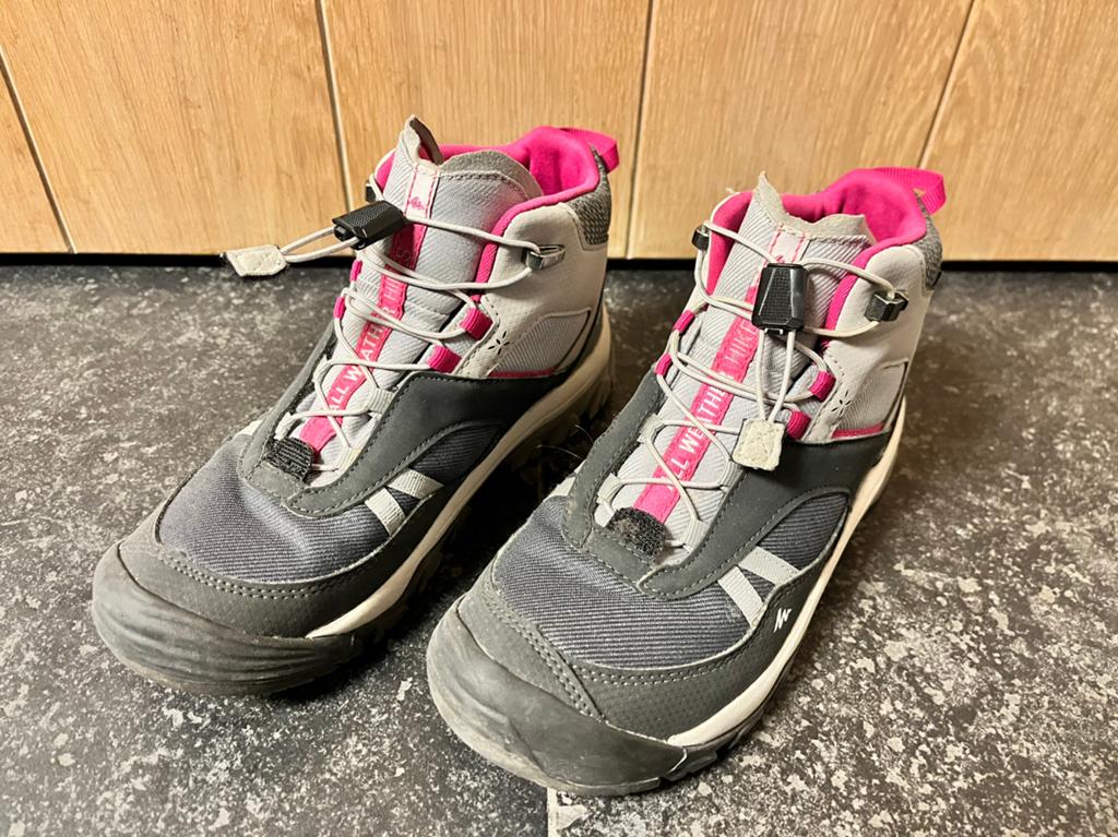 Decathlon QUECHUA Wandelschoenen Crossrock kinderen maat 35, Ophalen of Verzenden, Zo goed als nieuw, Schoenen