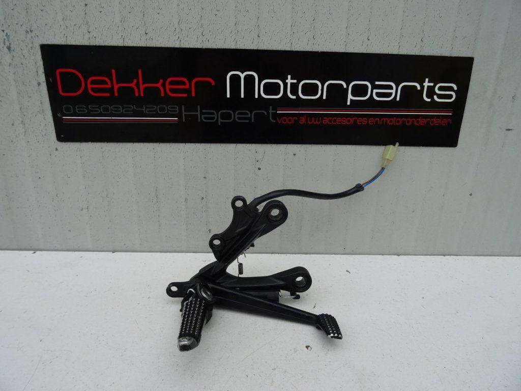 Remset / Rechter voetsteun Kawasaki ZX6R 2009-2010-2011-2012, Gebruikt, -, -, Ophalen of Verzenden