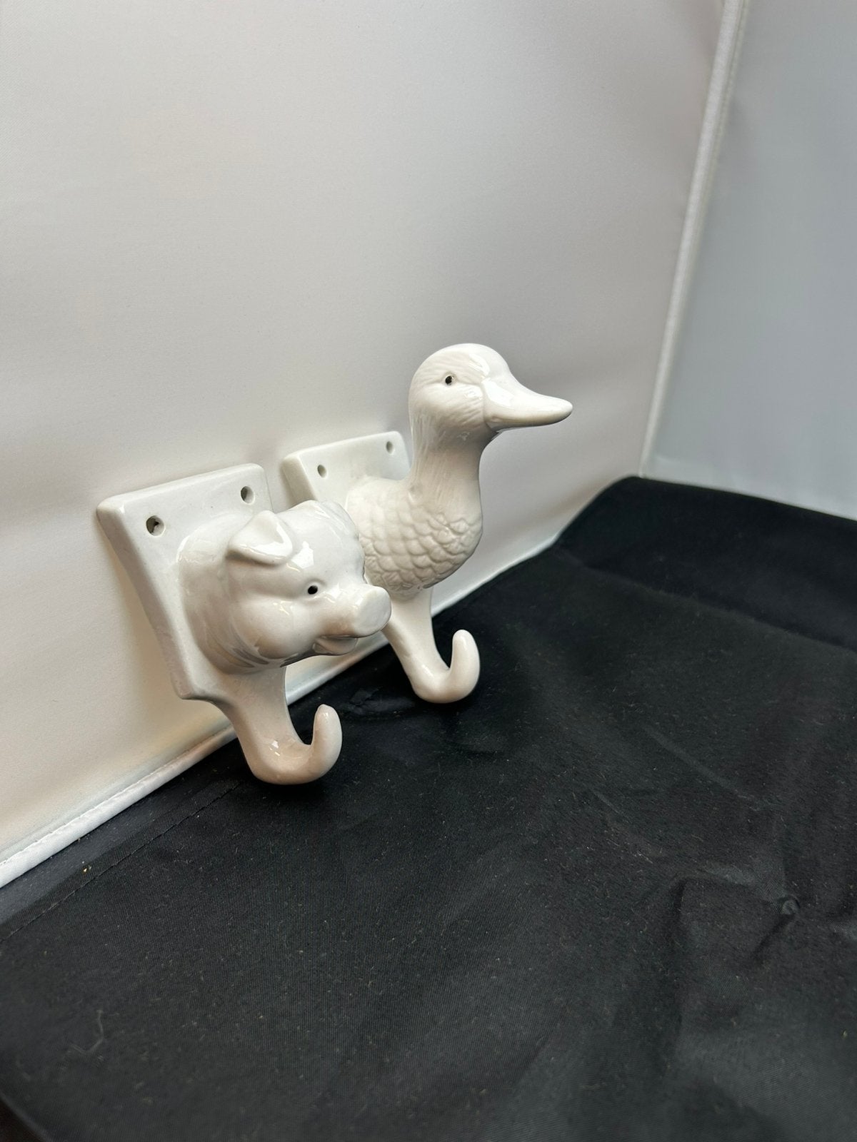 Vintage Porseleinen Wandhaken Boerderijdieren Eend Varken, Ophalen, Zo goed als nieuw, Wandhaken, Minder dan 100 cm