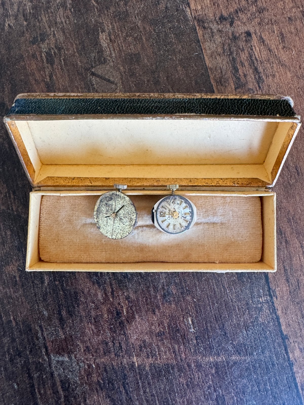 Twee antieke miniatuur uurwerkjes in originele doos, Antiek en Kunst, Ophalen of Verzenden