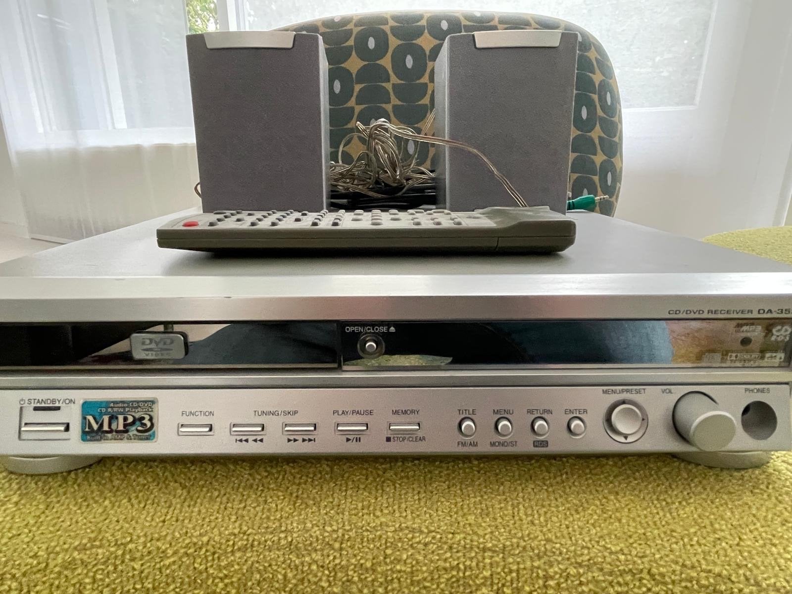 LG DA-3520 CD/DVD Receiver met speakers en afstandsbediening, Minder dan 40 watt, Overige spelers, Ophalen, Overige merken