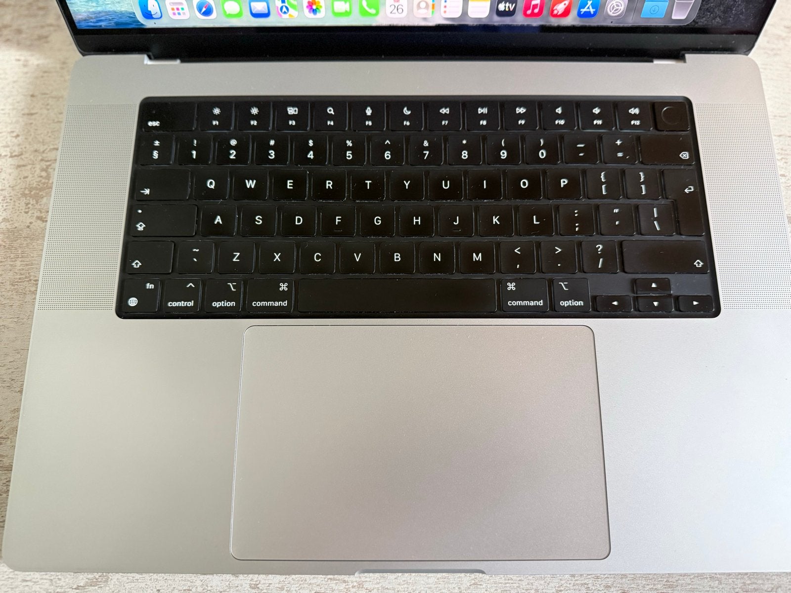 Foto 4 van MacBook Pro 16 inch M3 Pro - 36 GB - 512 GB