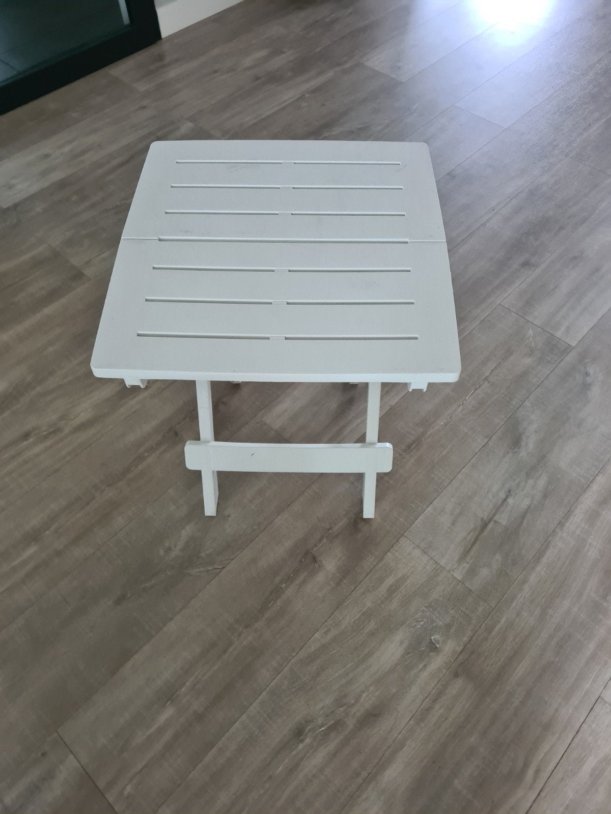 Witte opvouwbare bijzettafel / campingtafel, Ophalen, Zo goed als nieuw