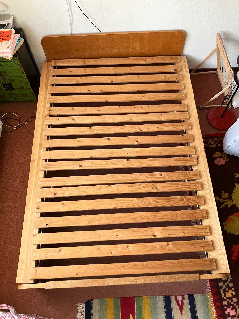 bed, Huis en Inrichting, Slaapkamer | Bedden, Ophalen, Gebruikt, 140 cm, Twijfelaar