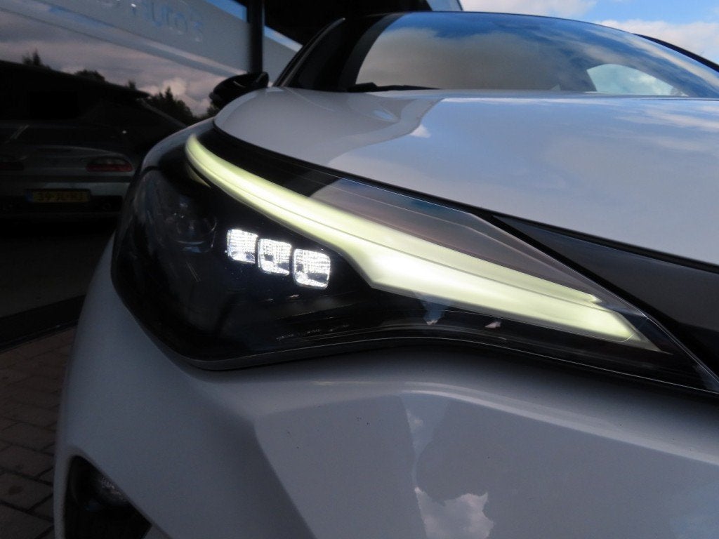 Toyota C-HR 1.8 Hybrid GR-Sport Ecc Acc Led Camera Trekhaak, Automaat, Euro 6, 4 cilinders, LED verlichting
