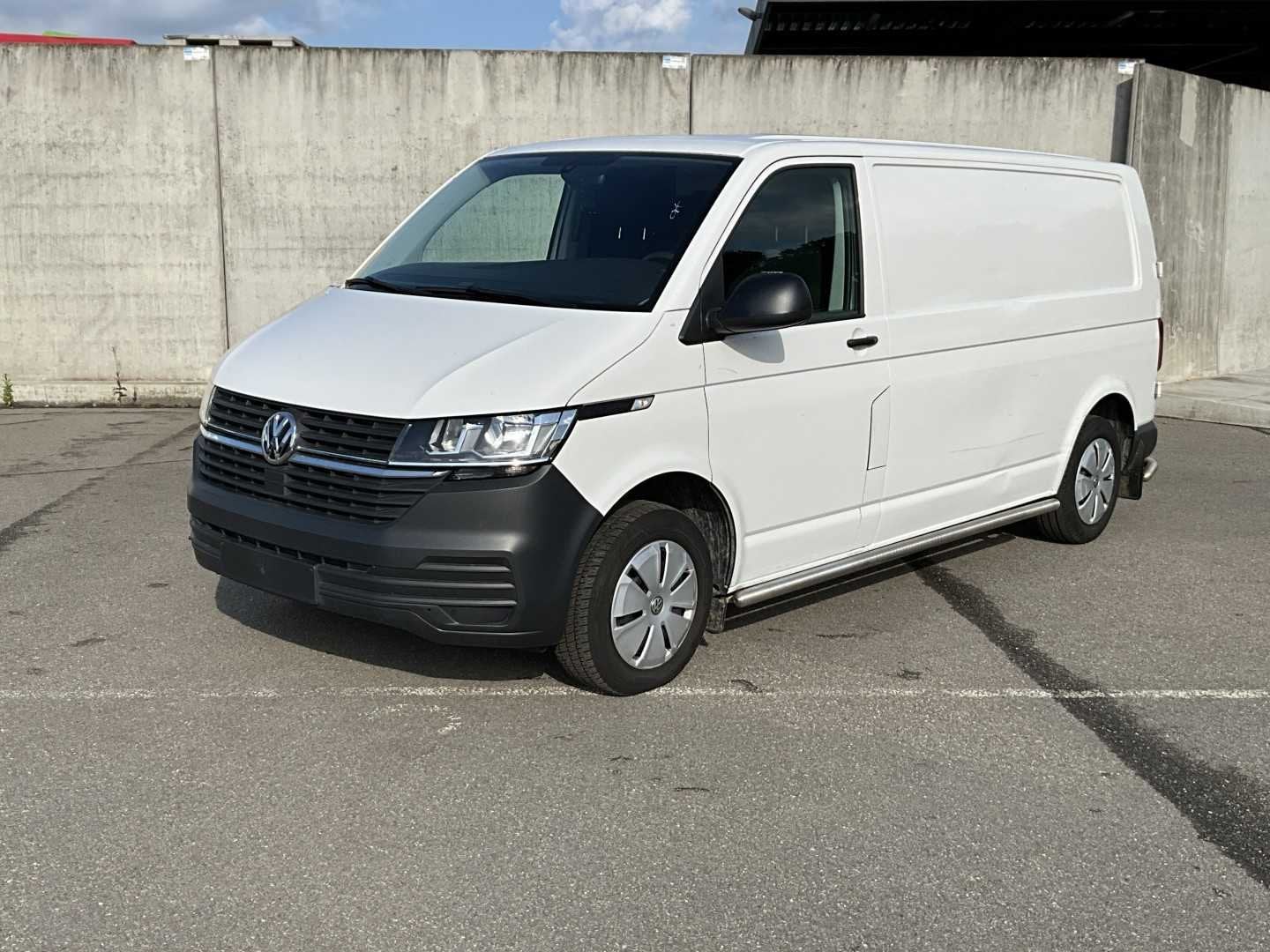Volkswagen Transporter 2.0 TDI L2H1 XL 150pk 3-Persoons 2023, Voorwielaandrijving, Gebruikt, Euro 6, 150 pk