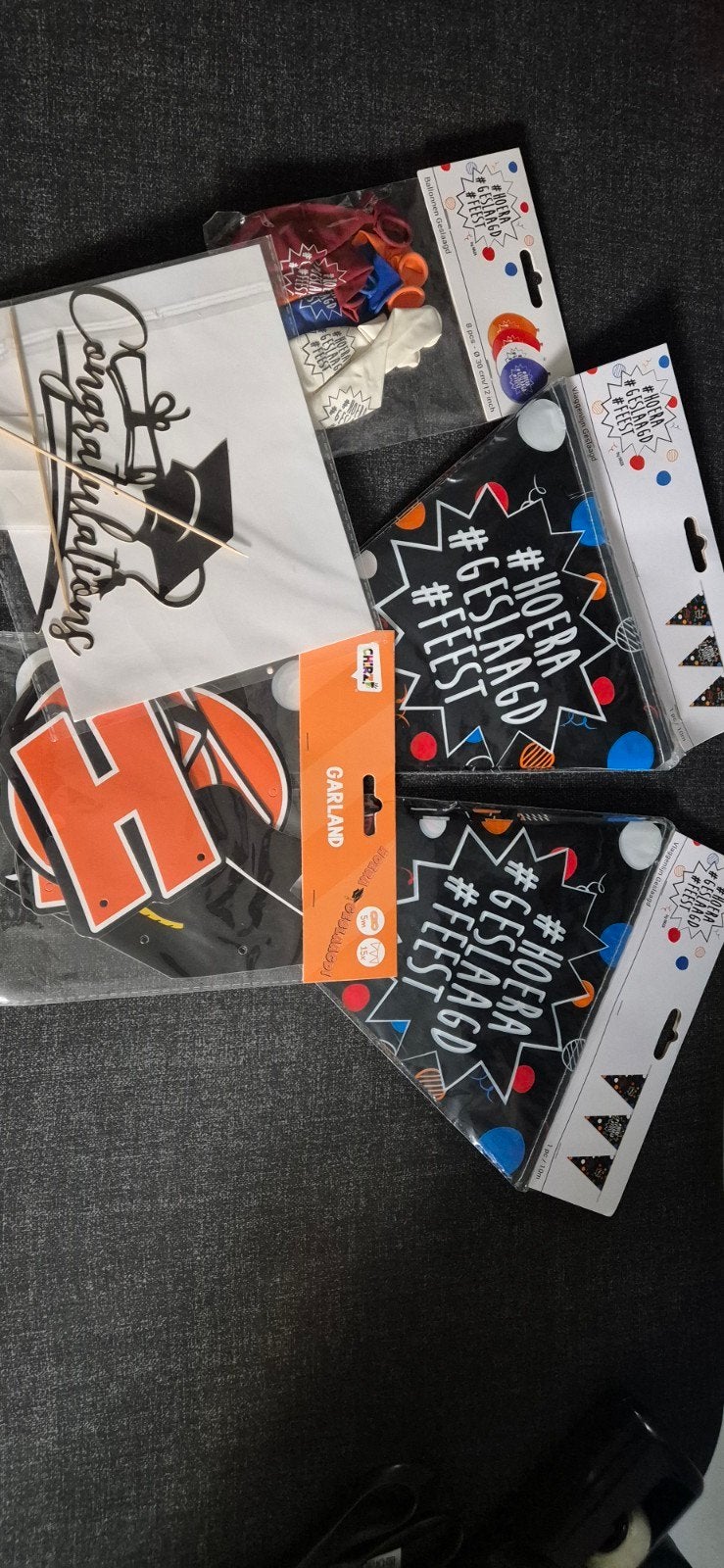 Geslaagd versiering te koop, Hobby en Vrije tijd, Feestartikelen, Ophalen, Versiering, Verjaardag