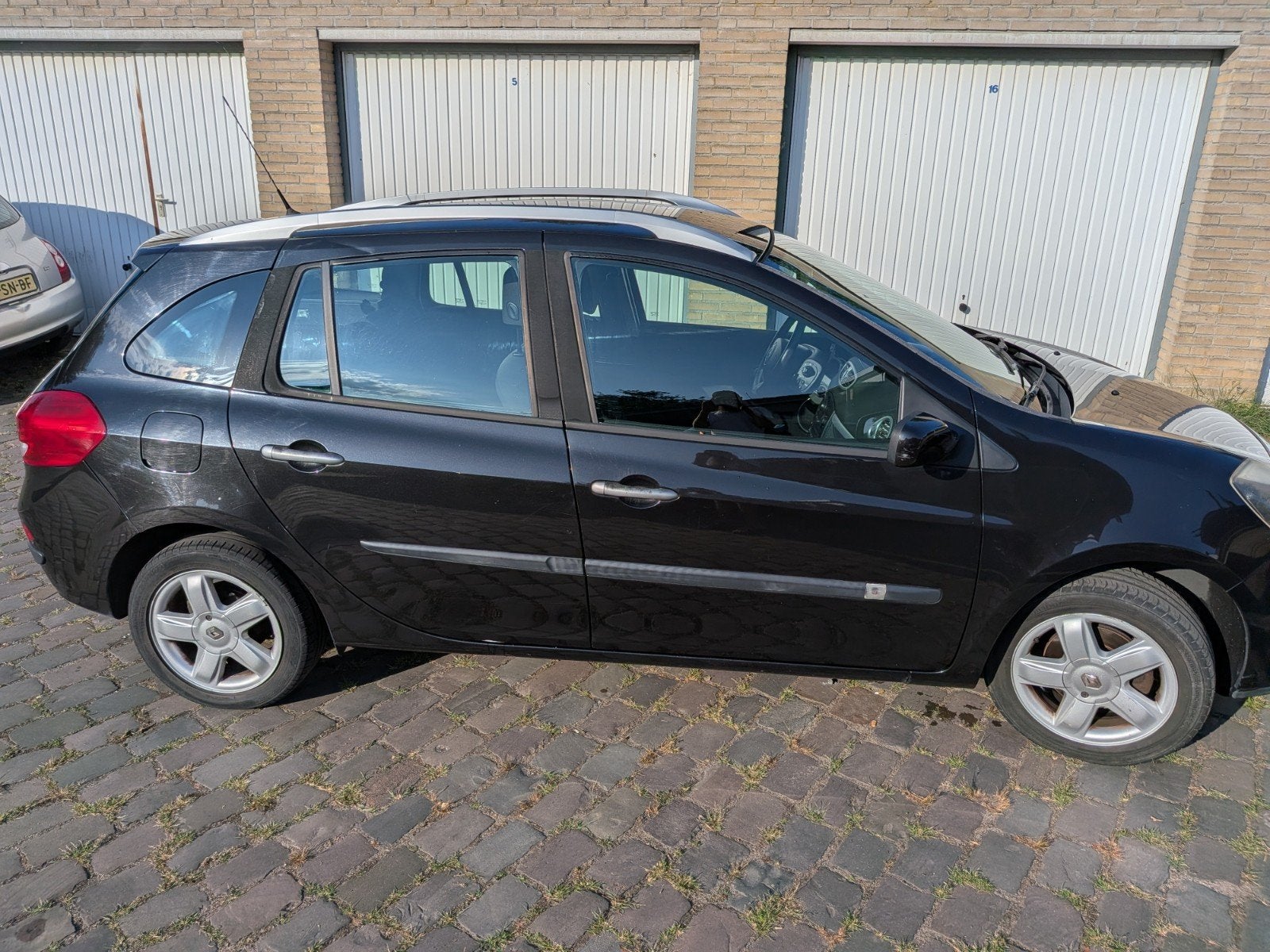 Renault Clio 1.2 16V 55KW Estate 2009 Zwart, Voorwielaandrijving, 535 kg, 74 pk, 4 cilinders