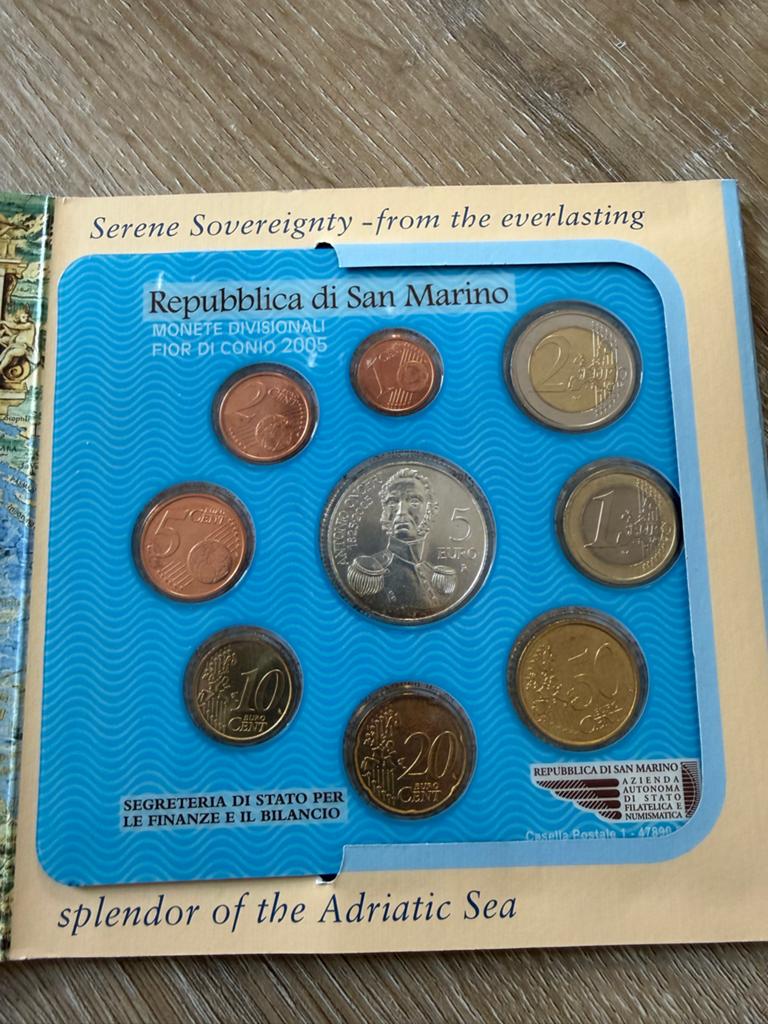 San Marino Euroset 2005 met zilveren 5 Euro munt, Setje, Zilver, San Marino, Overige waardes