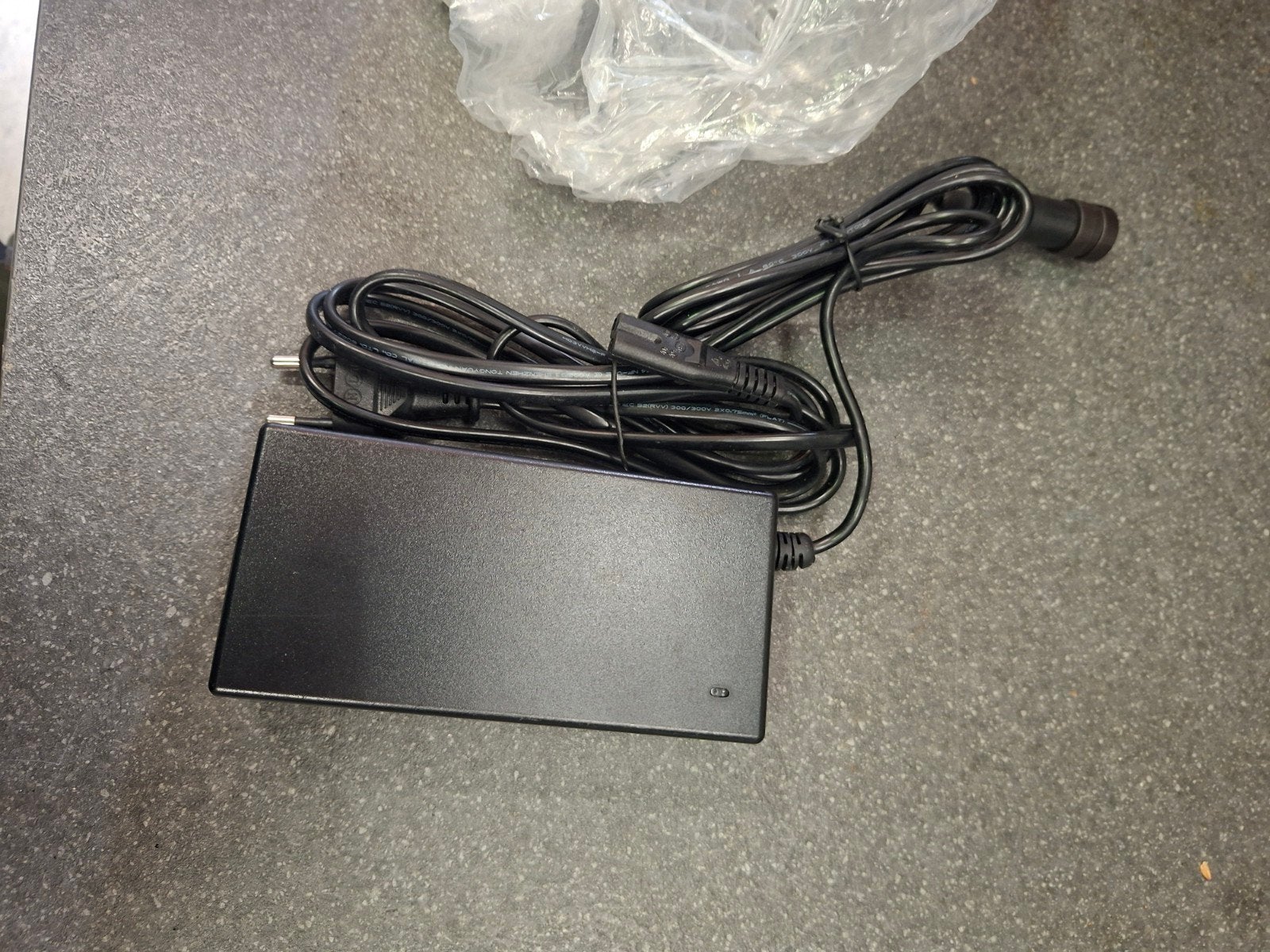Nieuwe Gazelle E-bike Lader 48V 2.0A (36V Innergy), Ophalen of Verzenden, Nieuw