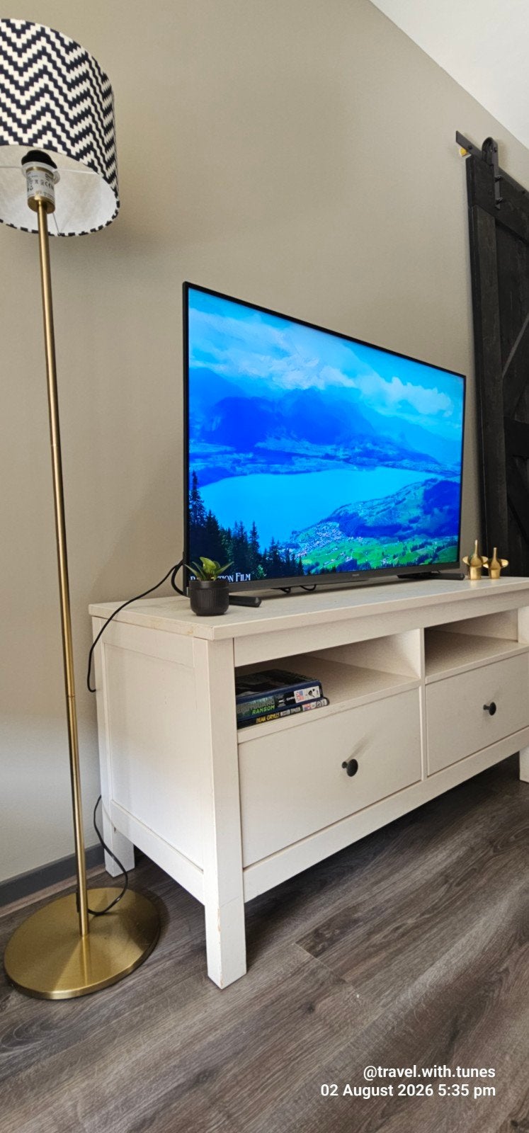 IKEA  TV Bench – White – 2 Drawers, Ophalen, Zo goed als nieuw, 25 tot 50 cm, Minder dan 100 cm