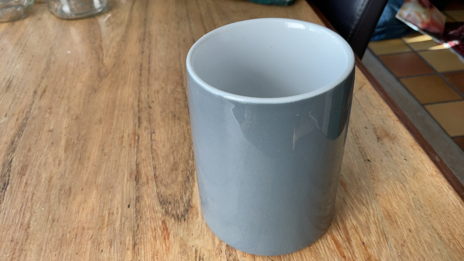 Stelton Emma 1 warmhoud mok donkergrijs,aardewerk, Ophalen of Verzenden, Zo goed als nieuw, Overige stijlen, Kop(pen) en/of Schotel(s)