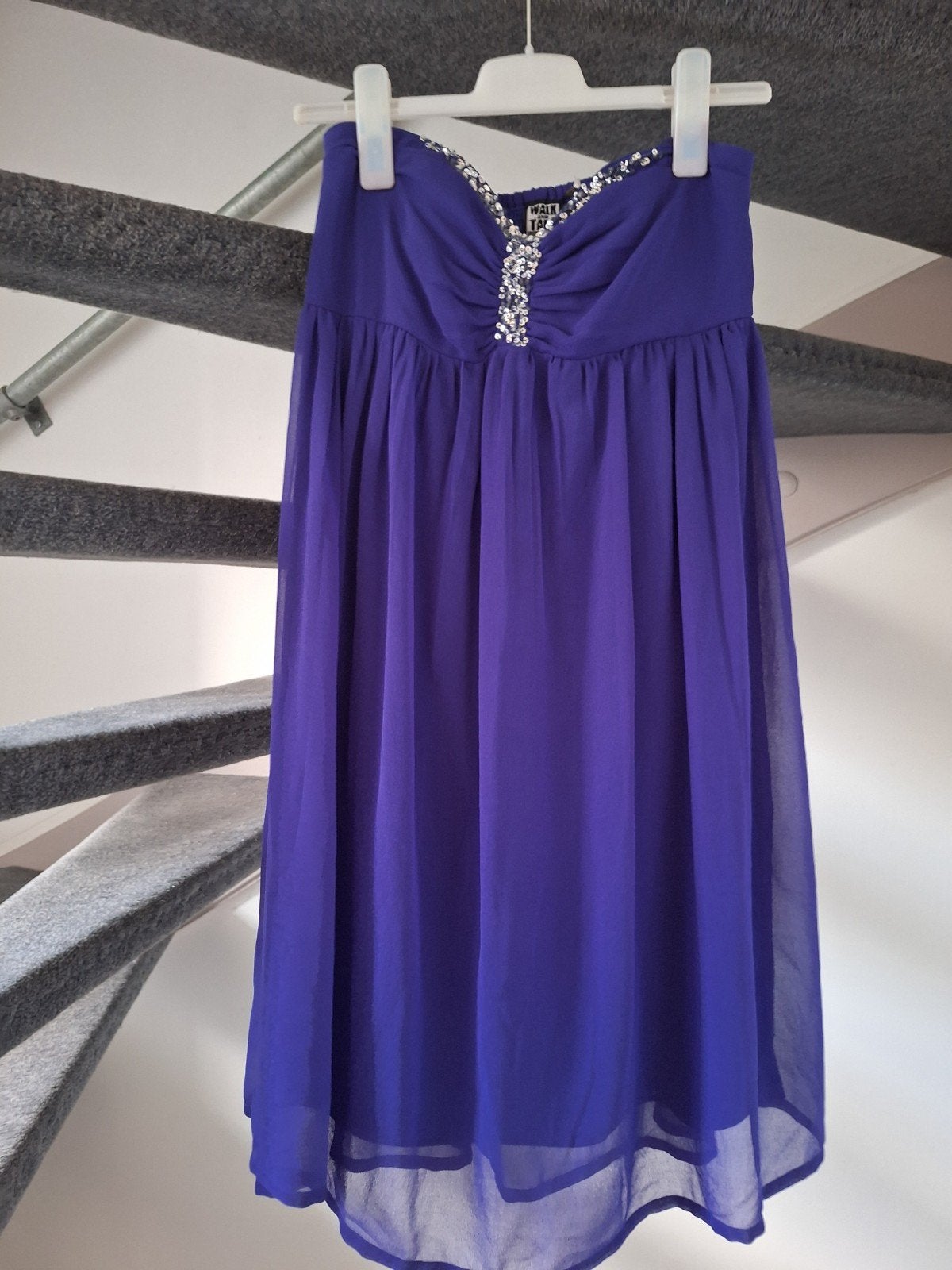 Paarse strapless jurk met pailletten, maat 40, Maat 38/40 (M), Walk and Talk, Paars, Nieuw