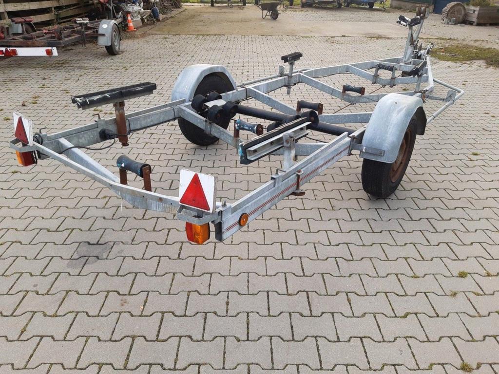 Grote geremde trailer, Minder dan 1500 kg, Gebruikt, -, Sloepentrailer