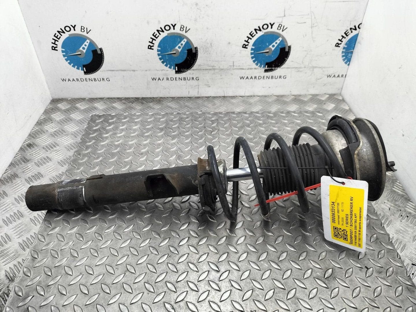 BMW 1 SERIES E87 116i High Executive  VEERPOOT / SCHOKBREKER, Ophalen of Verzenden, Gebruikt, Stiba lid