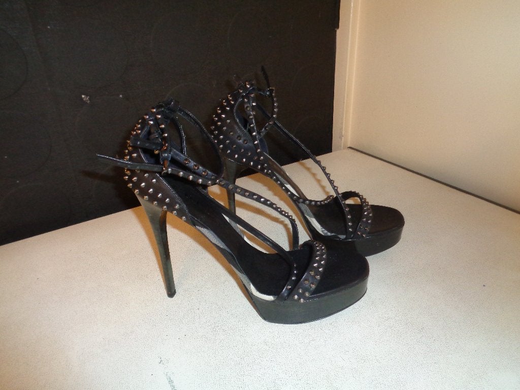 BURBERRY zwarte hoge pumps met studs en stof afgezet, Verzenden, Zwart, Nieuw, Burberry