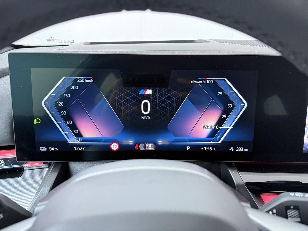 BMW i5 Touring eDrive40 M Sport Edition | SoH 100% | M Sport, Auto's, BMW, Zwart, Met garantie (alle), 560 km, Lichtsensor