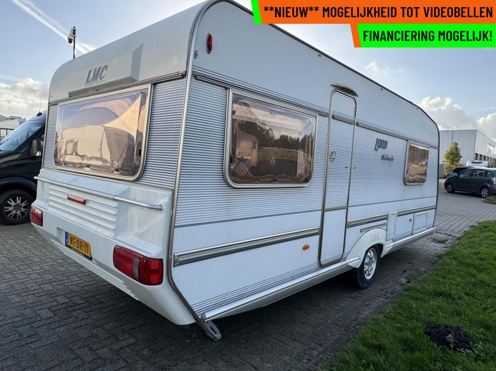 LMC AMBASSADOR 560K1, ENKELE BEDDEN, RONDZIT, Serviceluik, Rondzit, 7 tot 8 meter, Bedrijf