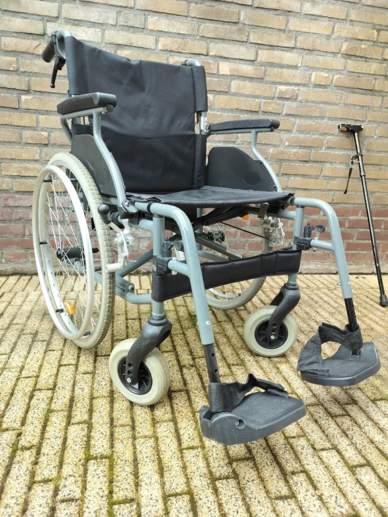 extra brede rolstoel met handremmen, Diversen, Ophalen, Inklapbaar, Zo goed als nieuw, Handbewogen rolstoel