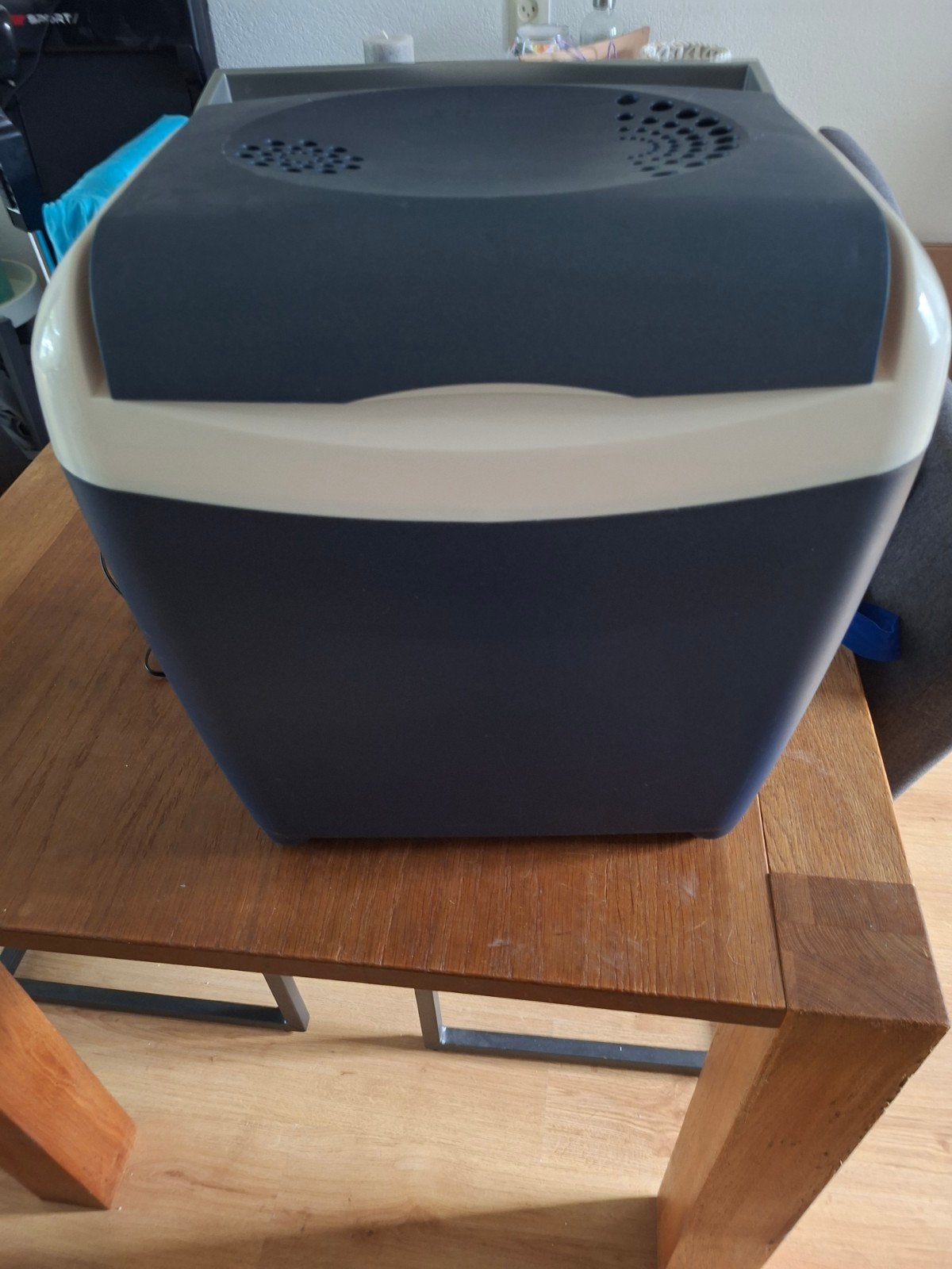Auto koelbox - Perfect voor onderweg!, Caravans en Kamperen, Ophalen, Zo goed als nieuw, Koelbox, Elektrisch