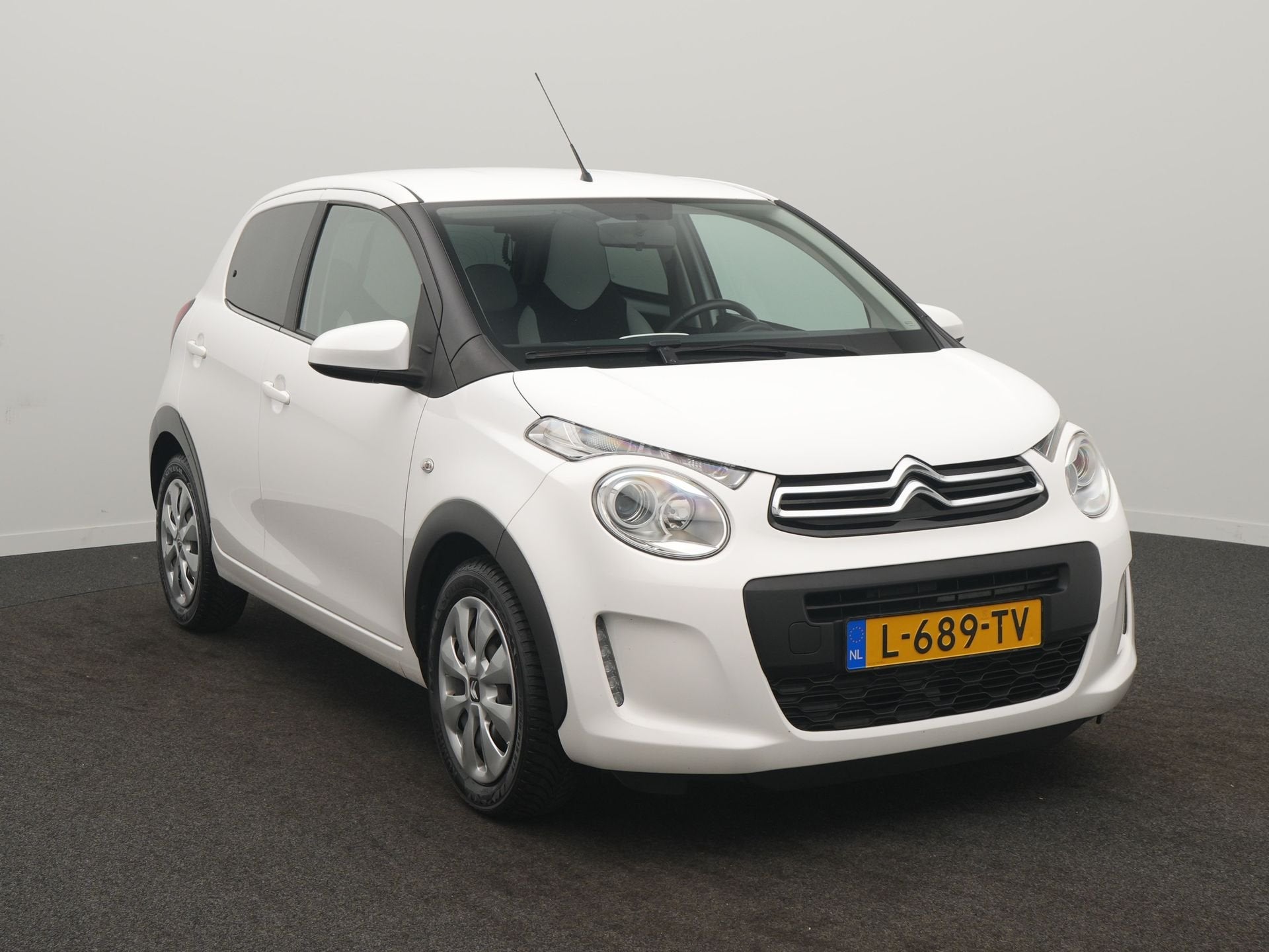 Citroën C1 1.0 VTi Millenium - RIJKLAARPRIJS - All Seasonba, Voorwielaandrijving, 12 maanden, Stof, Gebruikt