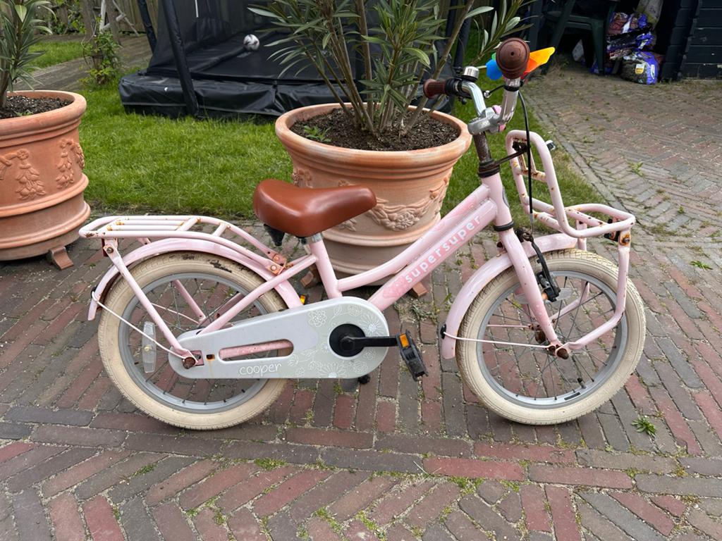 Supersuper Cooper 16 inch kinderfiets, Fietsen en Brommers, Fietsen | Meisjes, Ophalen, Gebruikt, Terugtraprem, 16 inch