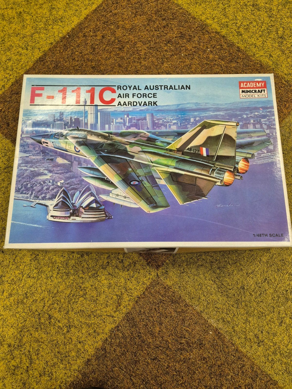 Academy Minicraft F-111C Royal Australian aardvark, Hobby en Vrije tijd, Modelbouw | Vliegtuigen en Helikopters, Overige merken