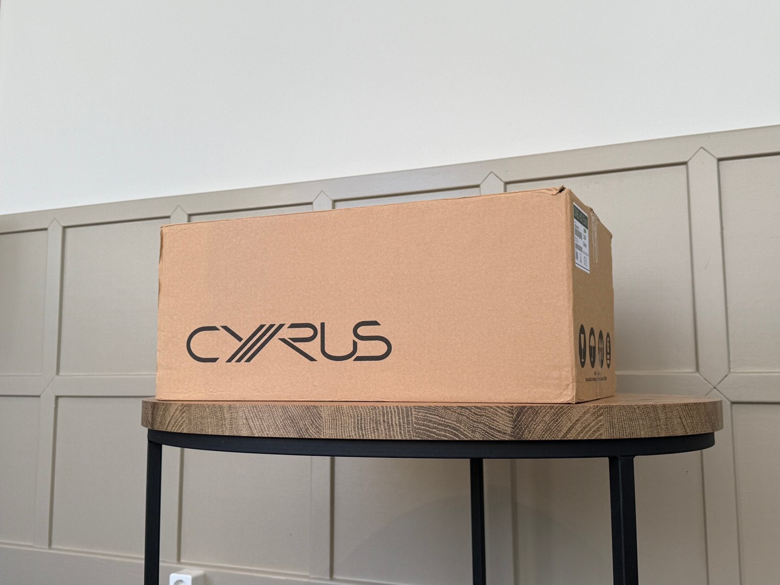 Cyrus ONE HD, Overige merken, Ophalen of Verzenden, Zo goed als nieuw, 60 tot 120 watt