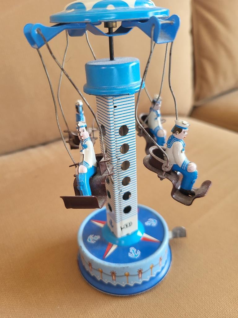 Vintage blikken draaimolen met zeelieden., Antiek en Kunst, Ophalen of Verzenden
