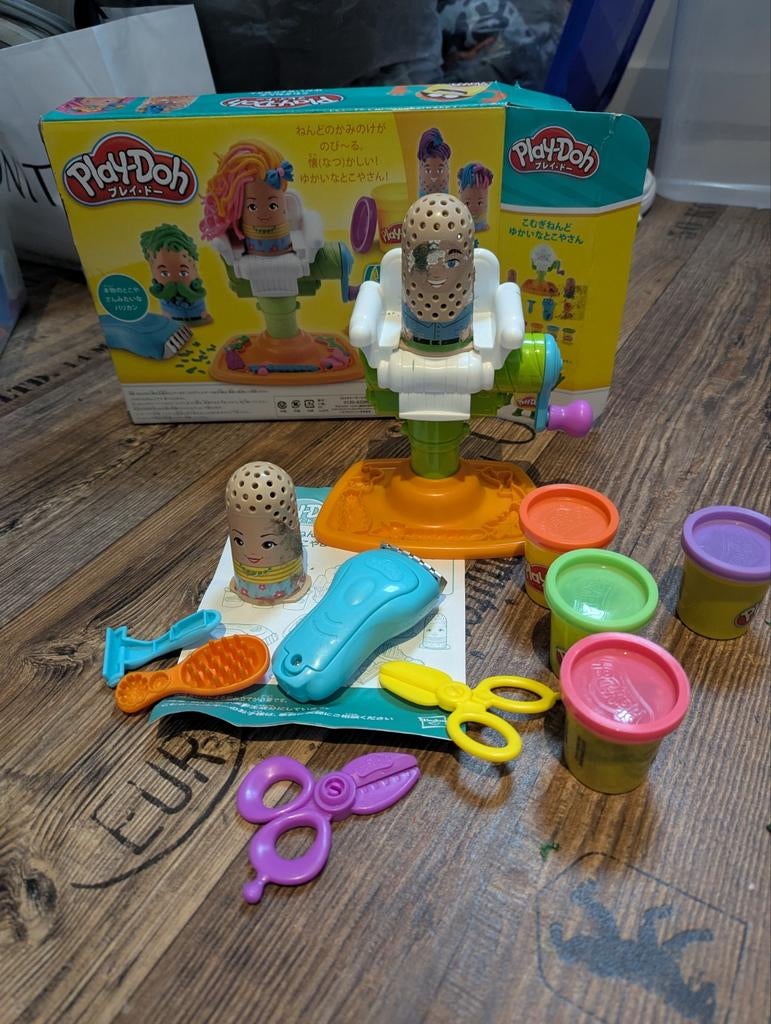 Play-Doh Kapsalon, tosti maker en bouw, Ophalen of Verzenden, Gebruikt, Knutselen