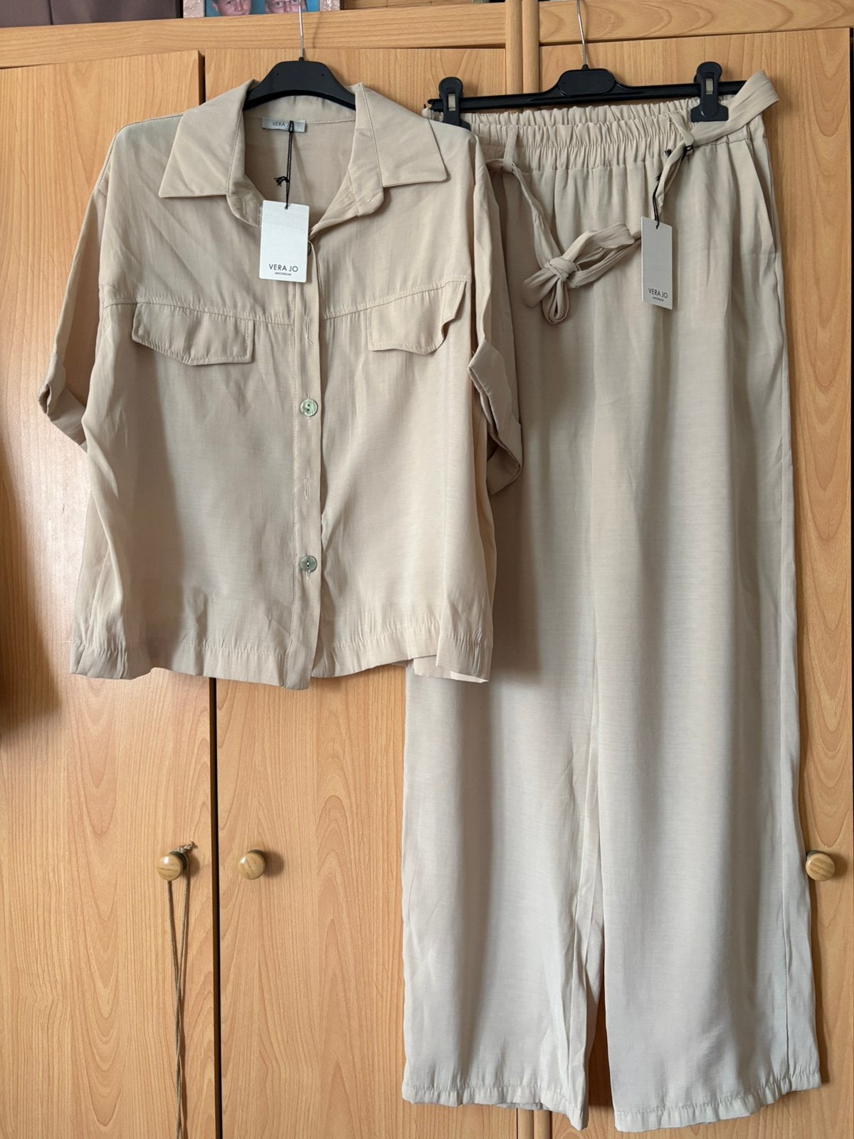 Mooi nieuw pak L/XL Vera Jo, Ophalen of Verzenden, Zo goed als nieuw, Maat 46/48 (XL) of groter